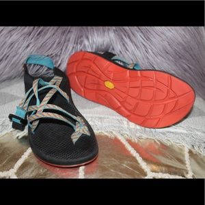 Rainbow Chaco’s size 8W